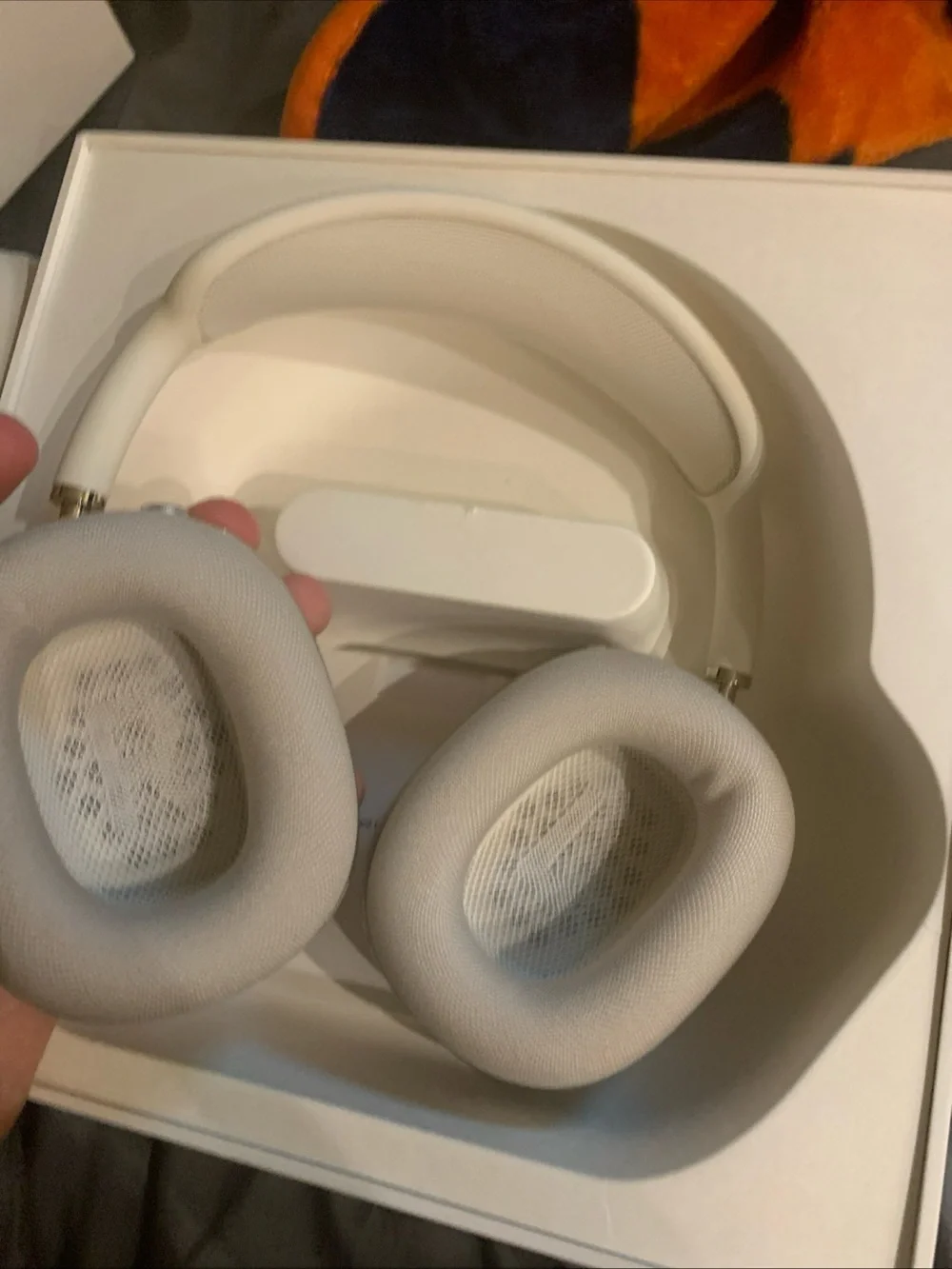 Apple White On-Ear Headphones with Cushioned Ear Cups